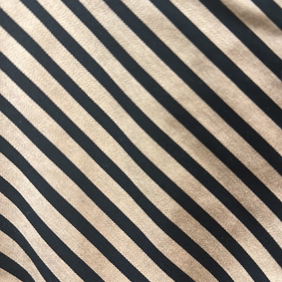 Chico’s gold and black button up top. Button up. 100% cotton. - Picture 6 of 6